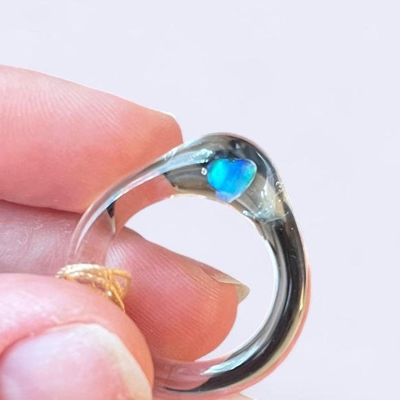 Clear Glass Ring with Blue Opal - Picture 4 of 4
